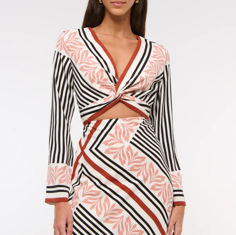 Abercrombie & Fitch Twist-Front Maxi Dress